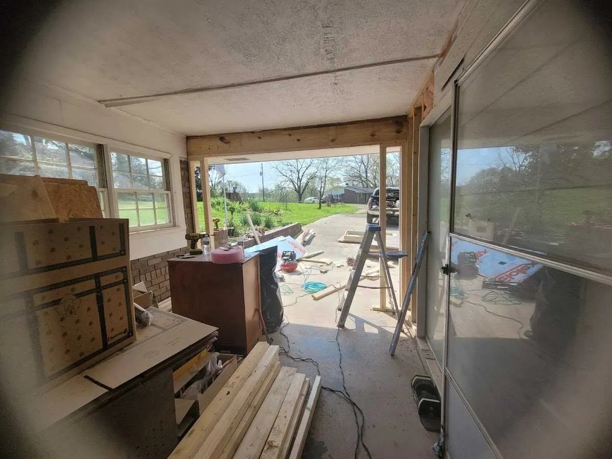 Air movers and dehumidifier for Drying & Dehumidification in Elsa